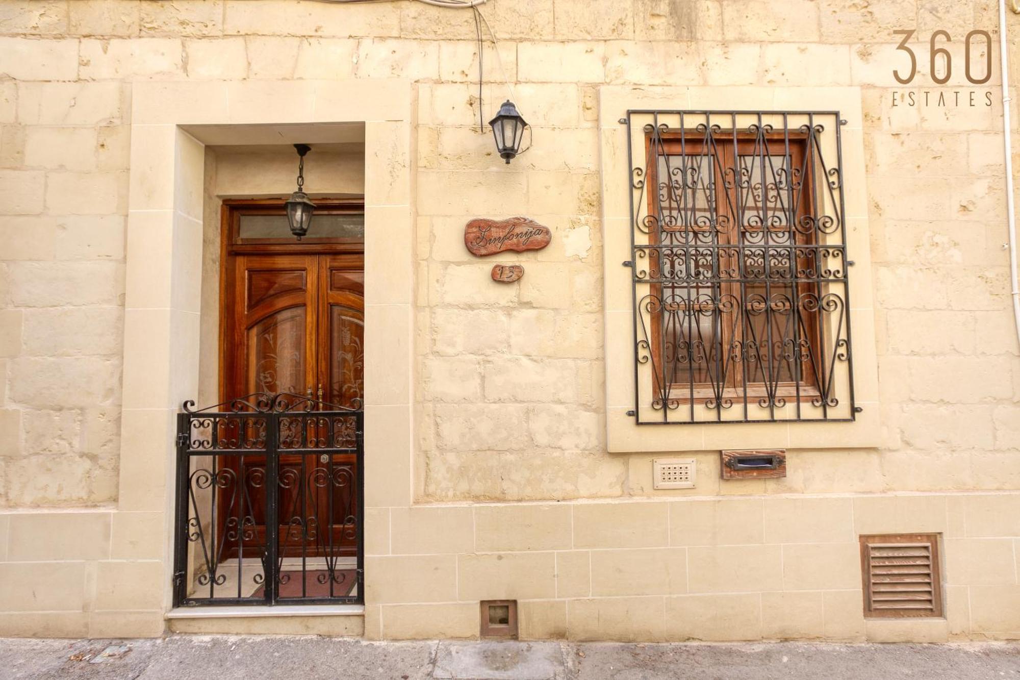 Spacious 4Br Home With Wine Cellar In Zebbug By 360 Estates Extérieur photo