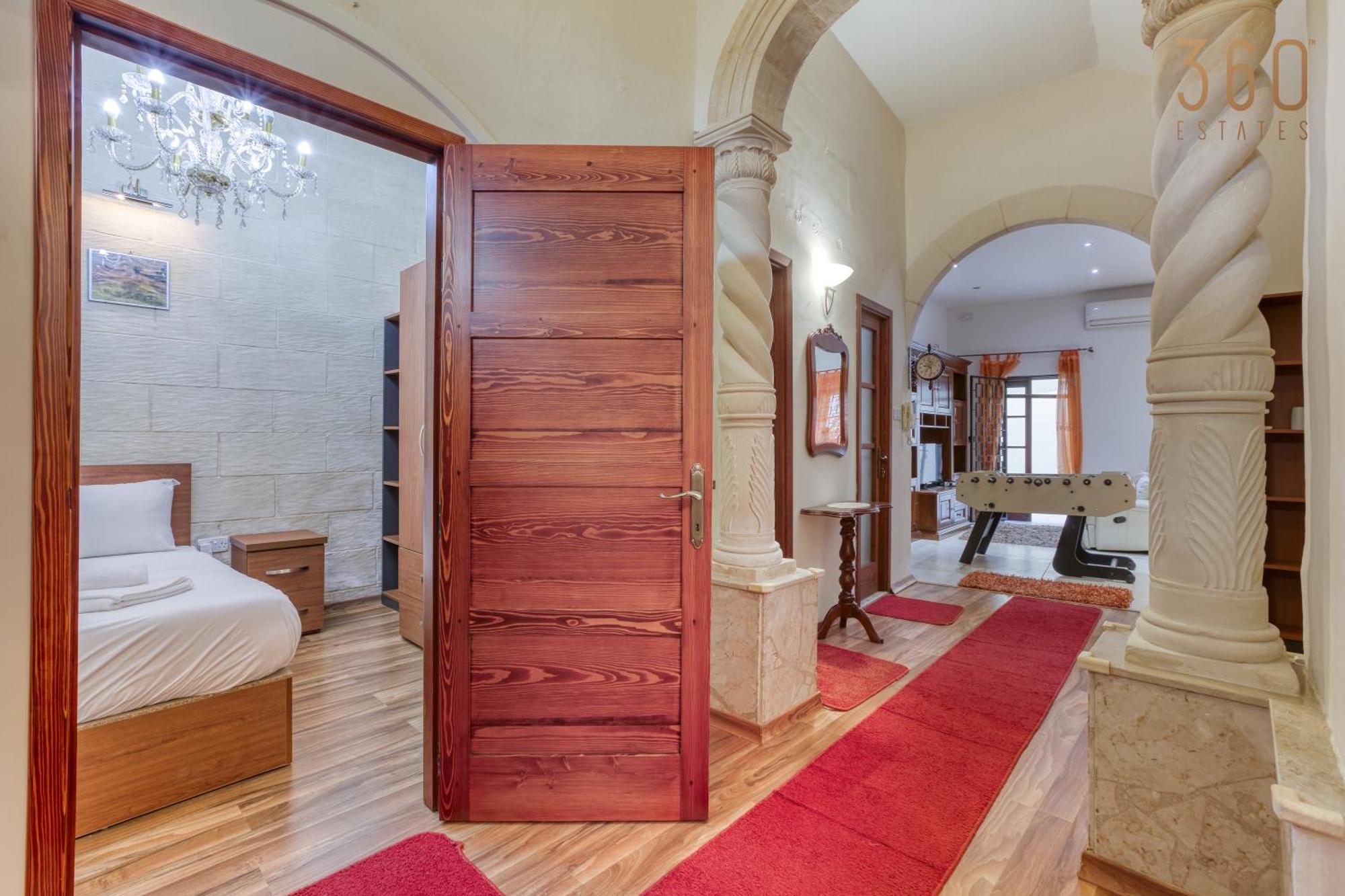 Spacious 4Br Home With Wine Cellar In Zebbug By 360 Estates Extérieur photo