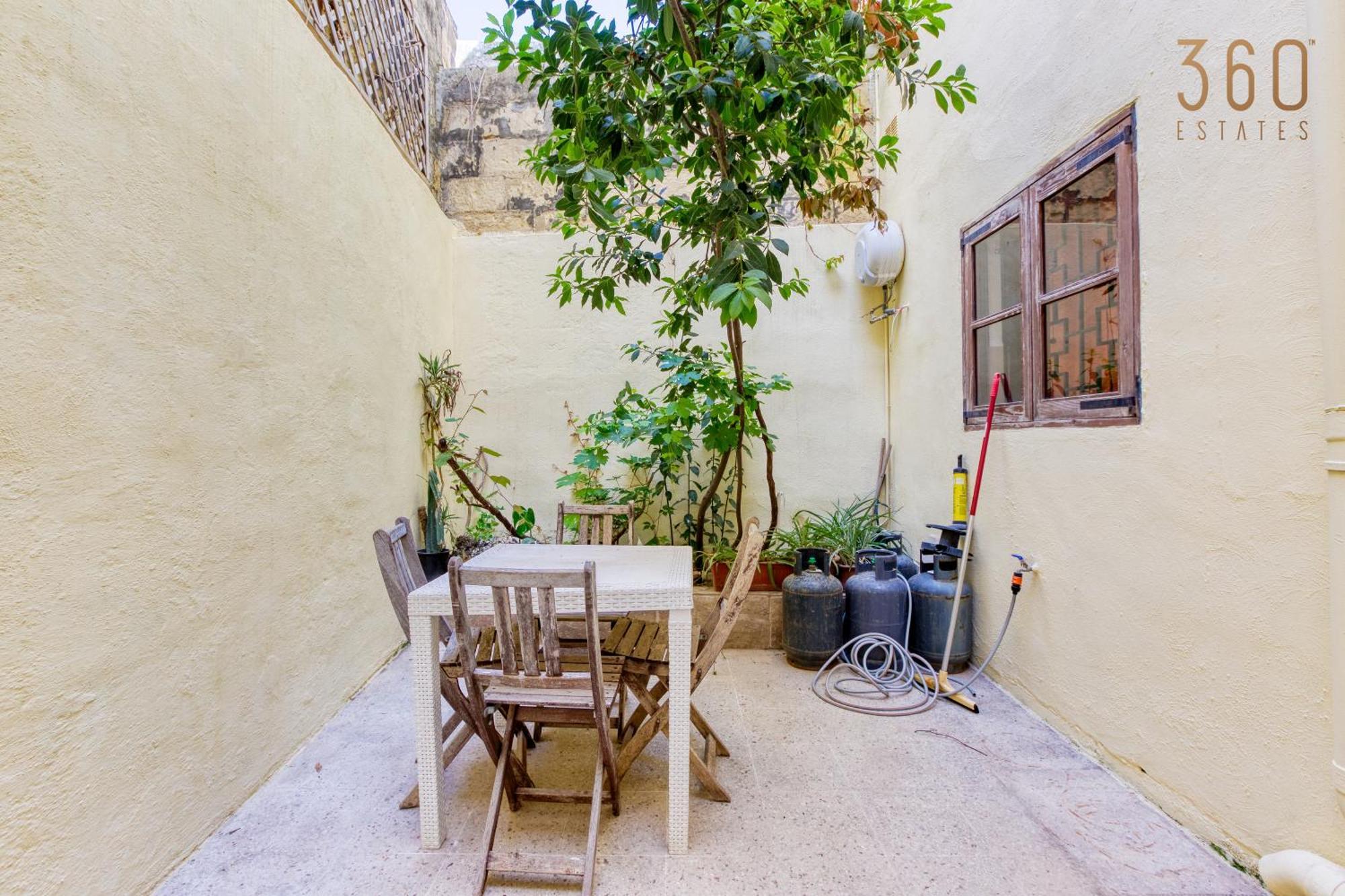 Spacious 4Br Home With Wine Cellar In Zebbug By 360 Estates Extérieur photo